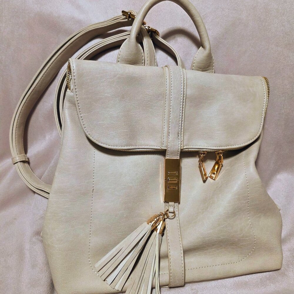 Myztique backpack in cream